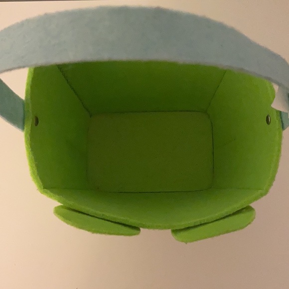 Large Felt Frog Basket - Picture 4 of 4